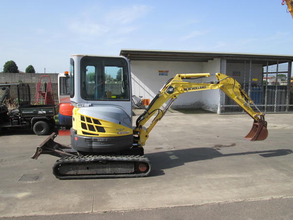 19#4419 Miniescavatore New Holland Kobelco E 27.2SR in vendita - foto 6
