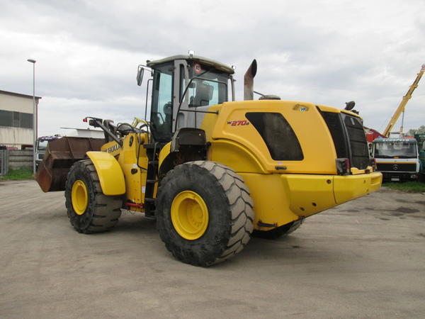 23#4419 Pala gommata New Holland W270B in vendita - foto 4