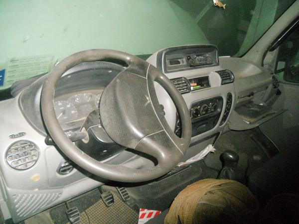 17#4426 Autocarro Renault Mascott con gru in vendita - foto 23