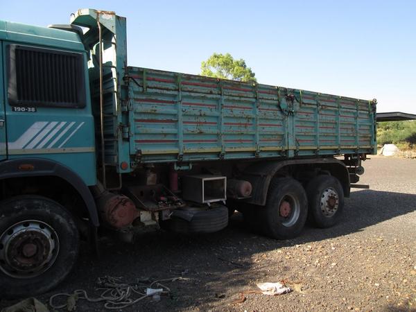 20#4426 Autocarro Iveco 190 in vendita - foto 8