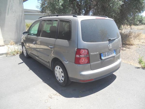 9#4426 Autovettura VW Touran in vendita - foto 4