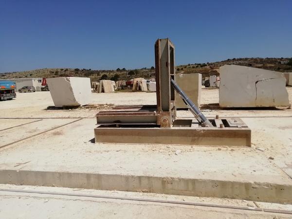 18#44310 Ribaltatore blocchi Michielotto in vendita - foto 1