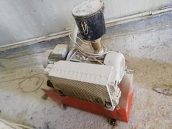 Empty pumps - Lot 51 (Auction 44310)