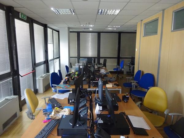 1#4436 Arredi e attrezzature per ufficio in vendita - foto 1