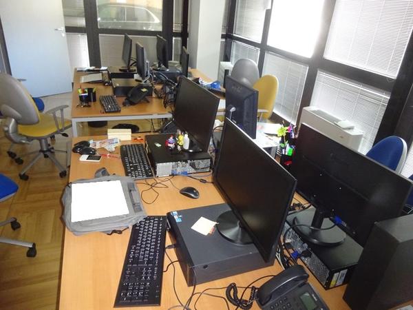 1#4436 Arredi e attrezzature per ufficio in vendita - foto 8