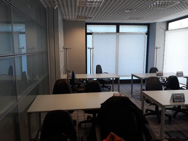 1#4438 Arredi e attrezzature da ufficio in vendita - foto 24