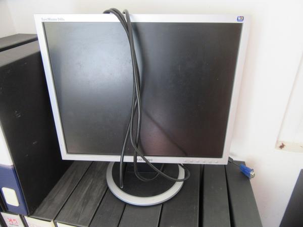 8#4439 Stampante e computer in vendita - foto 3