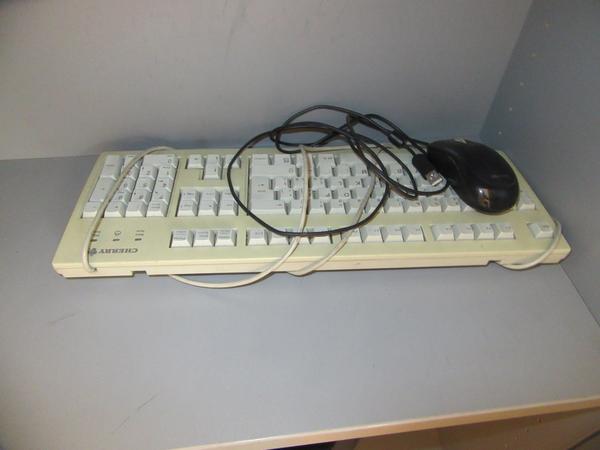 8#4439 Stampante e computer in vendita - foto 4