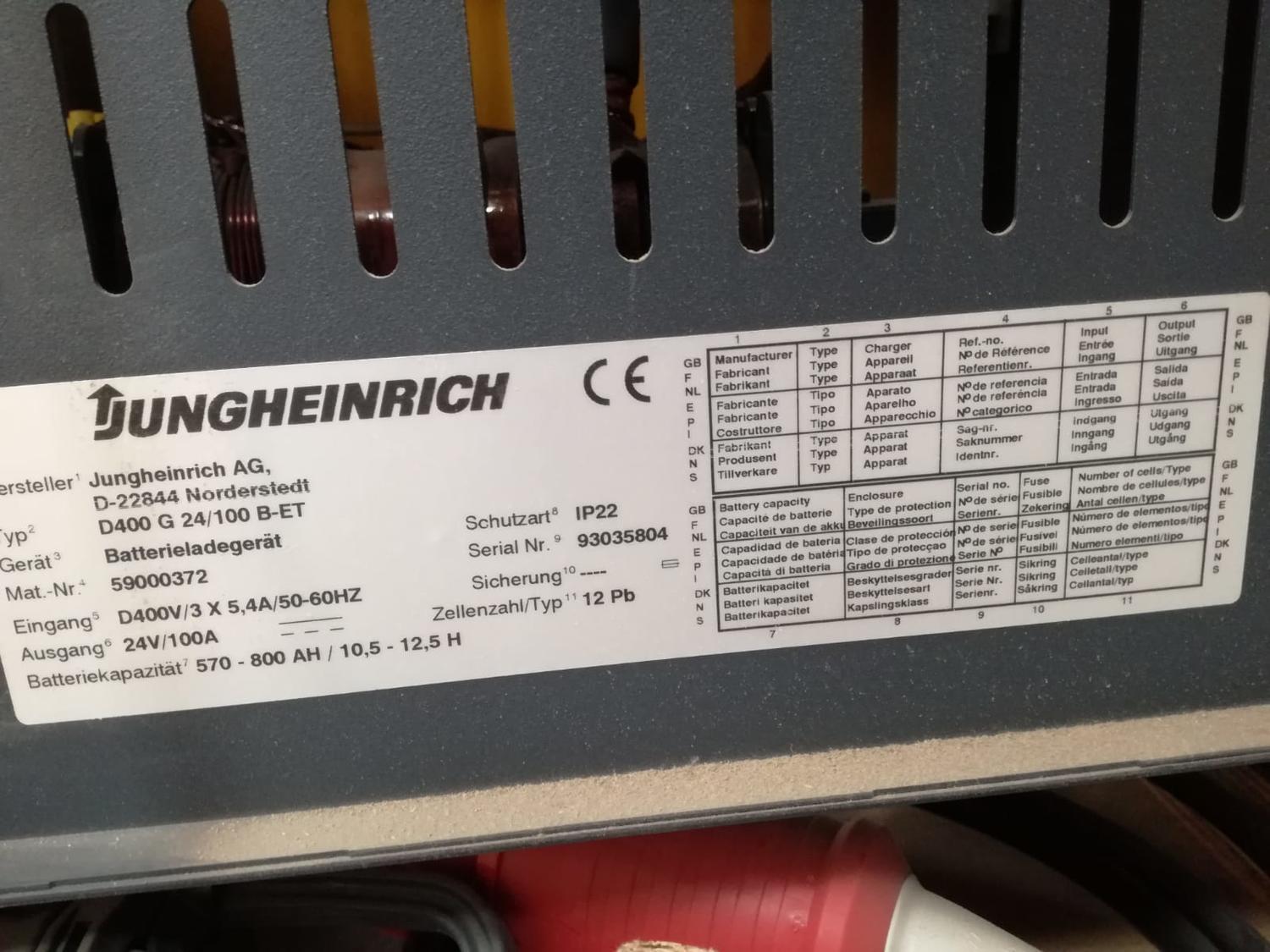 Lot Jungheinrich battery charger