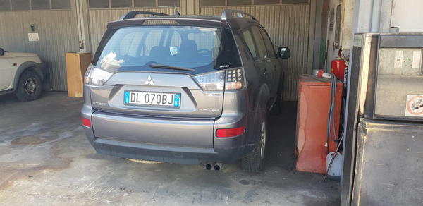 5#4464 Autovettura Mitsubishi Outlander in vendita - foto 2