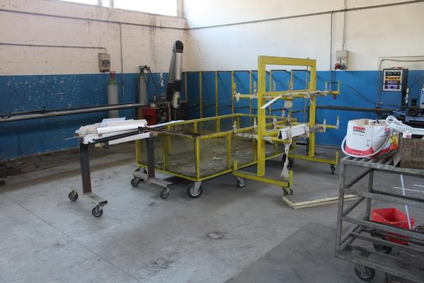 8#4475 Carrelli in ferro e tubi in acciaio in vendita - foto 1