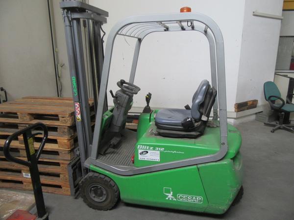 2#4476 Carrello elevatore Cesab e transpallet in vendita - foto 1