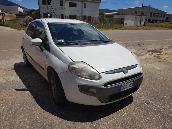 101#4479 Fiat Grande Punto in vendita - foto 1