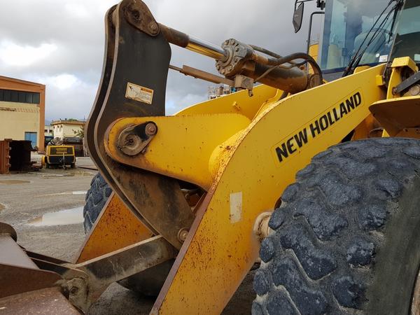 13#4479 Pala gommata New Holland in vendita - foto 13