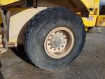 Image 7 - New Holland wheel loader - Lot 21 (Auction 4479)