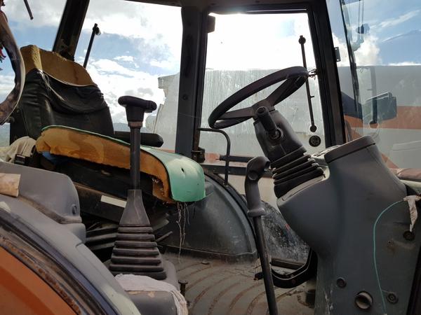 55#4479 Terna gommata Hitachi in vendita - foto 12