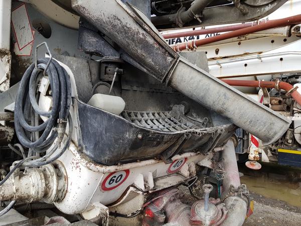 61#4479 Betonpompa Iveco Trakker in vendita - foto 5