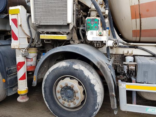 61#4479 Betonpompa Iveco Trakker in vendita - foto 13