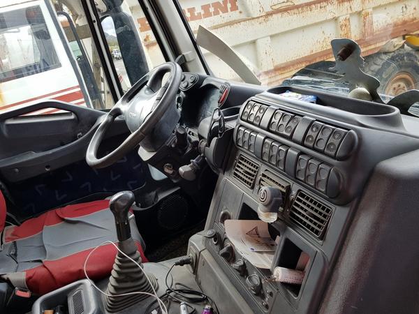 61#4479 Betonpompa Iveco Trakker in vendita - foto 27