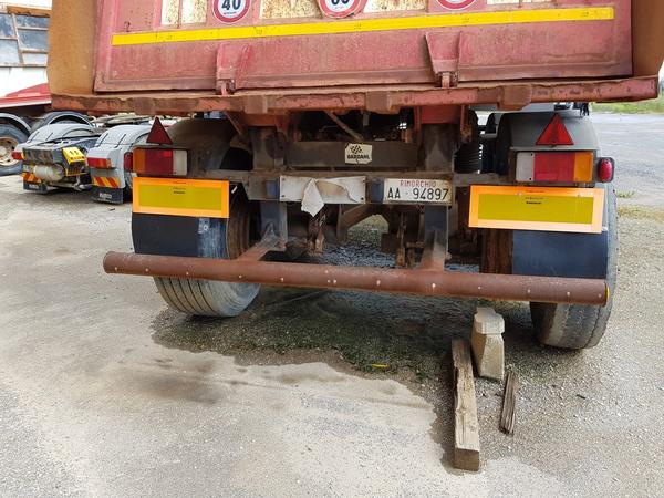 64#4479 Trattore Iveco con semirimorchio Minerva in vendita - foto 25