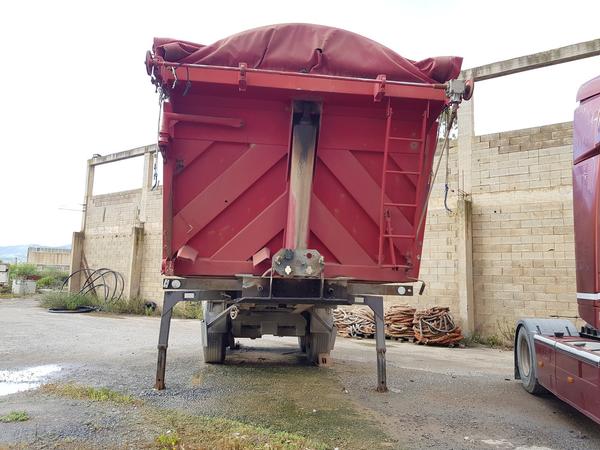 64#4479 Trattore Iveco con semirimorchio Minerva in vendita - foto 29