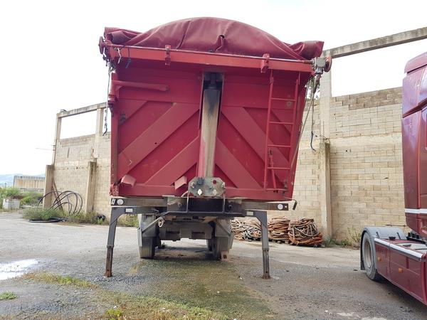 64#4479 Trattore Iveco con semirimorchio Minerva in vendita - foto 30