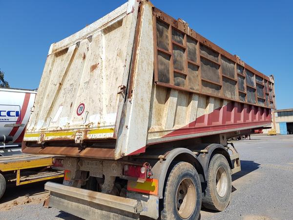 64#4479 Trattore Iveco con semirimorchio Minerva in vendita - foto 34