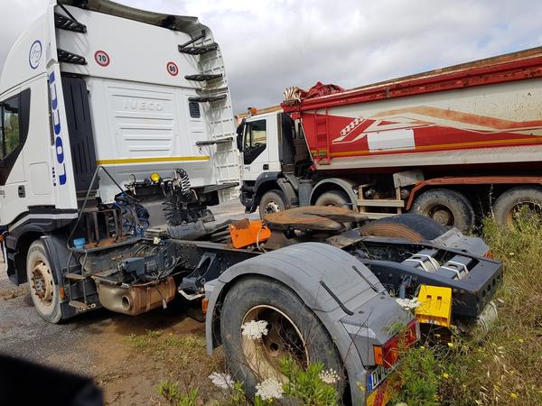 68#4479 Trattore Iveco Stralis con semirimorchi in vendita - foto 11