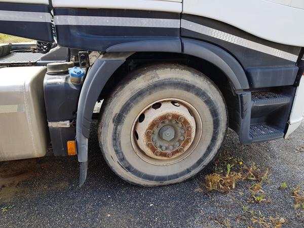 68#4479 Trattore Iveco Stralis con semirimorchi in vendita - foto 18