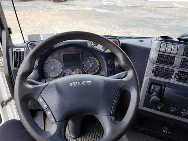 68#4479 Trattore Iveco Stralis con semirimorchi in vendita - foto 21