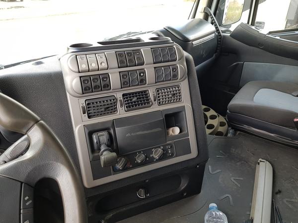 68#4479 Trattore Iveco Stralis con semirimorchi in vendita - foto 22