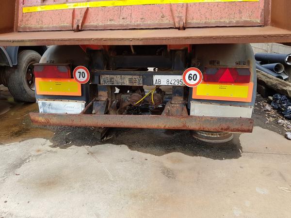 68#4479 Trattore Iveco Stralis con semirimorchi in vendita - foto 29