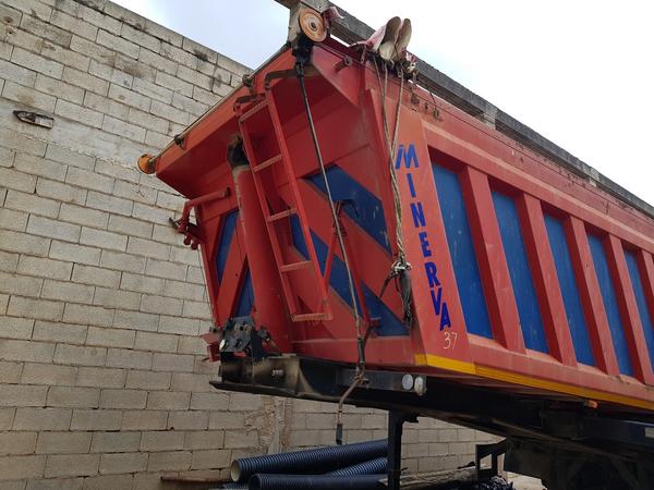 68#4479 Trattore Iveco Stralis con semirimorchi in vendita - foto 31