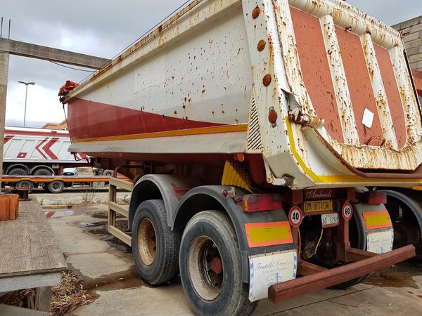 68#4479 Trattore Iveco Stralis con semirimorchi in vendita - foto 36