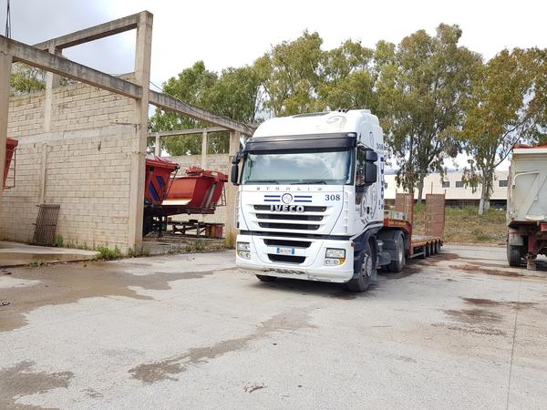 69#4479 Trattore Iveco Stralis con semirimorchi in vendita - foto 2