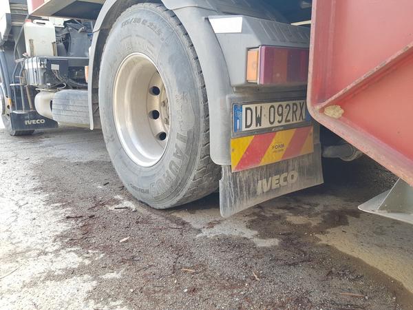 69#4479 Trattore Iveco Stralis con semirimorchi in vendita - foto 6