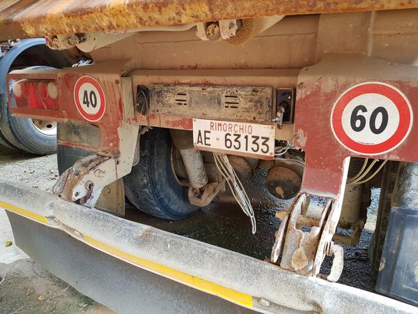 70#4479 Trattore stradale Iveco Stralis con semirimorchi in vendita - foto 24