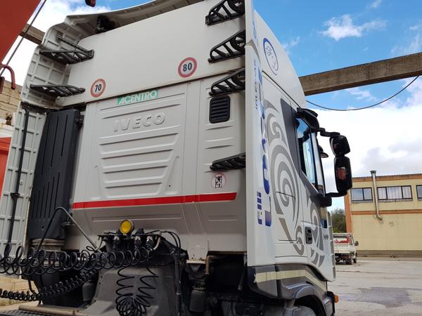 71#4479 Trattore Iveco Stralis con semirimorchio Minerva in vendita - foto 13