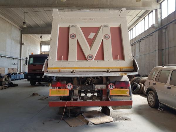 71#4479 Trattore Iveco Stralis con semirimorchio Minerva in vendita - foto 29