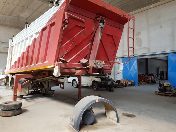 71#4479 Trattore Iveco Stralis con semirimorchio Minerva in vendita - foto 34