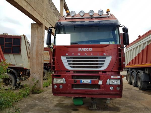 73#4479 Trattore Iveco e semirimorchi in vendita - foto 2