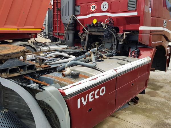 73#4479 Trattore Iveco e semirimorchi in vendita - foto 9
