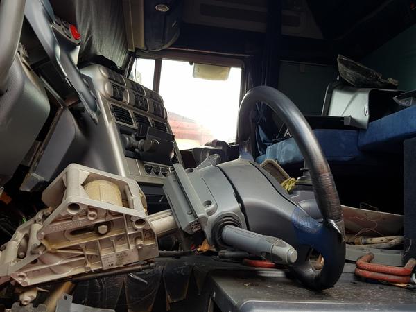 73#4479 Trattore Iveco e semirimorchi in vendita - foto 12