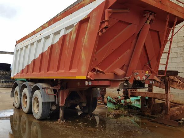 73#4479 Trattore Iveco e semirimorchi in vendita - foto 18