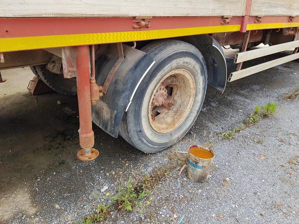 74#4479 Trattore Man e spazzatrice Mercedes in vendita - foto 33