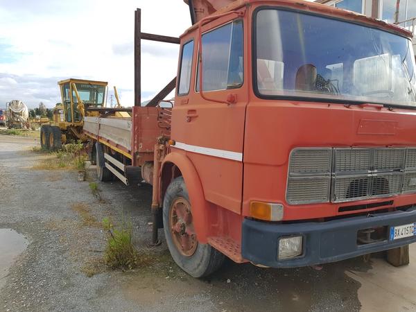 74#4479 Trattore Man e spazzatrice Mercedes in vendita - foto 36