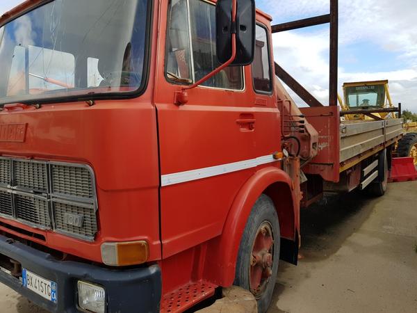 74#4479 Trattore Man e spazzatrice Mercedes in vendita - foto 40