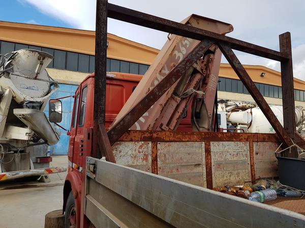 74#4479 Trattore Man e spazzatrice Mercedes in vendita - foto 42