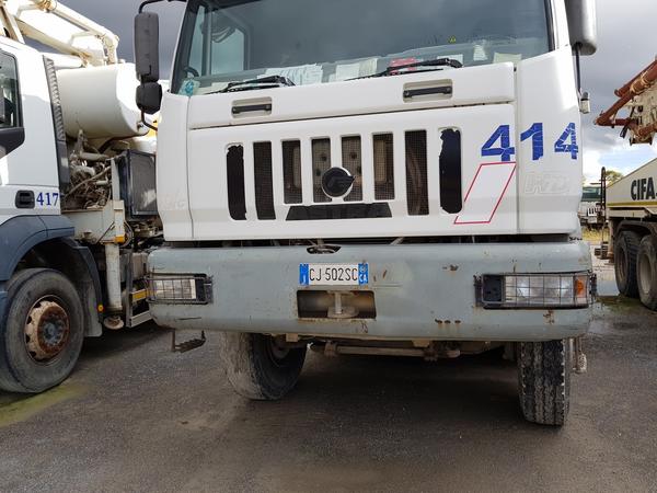 75#4479 Betoniera Iveco Eurotrakker e betonpompa in vendita - foto 3