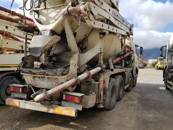 75#4479 Betoniera Iveco Eurotrakker e betonpompa in vendita - foto 11